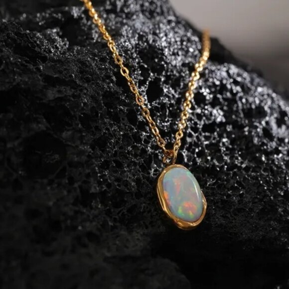 Jewelry - 🤍Gold plated australian stone pendant necklace